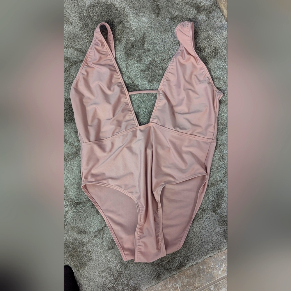 Bathing suit
